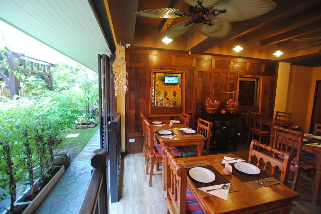 Focal Local Bed & Breakfast Bangkok Kültér fotó
