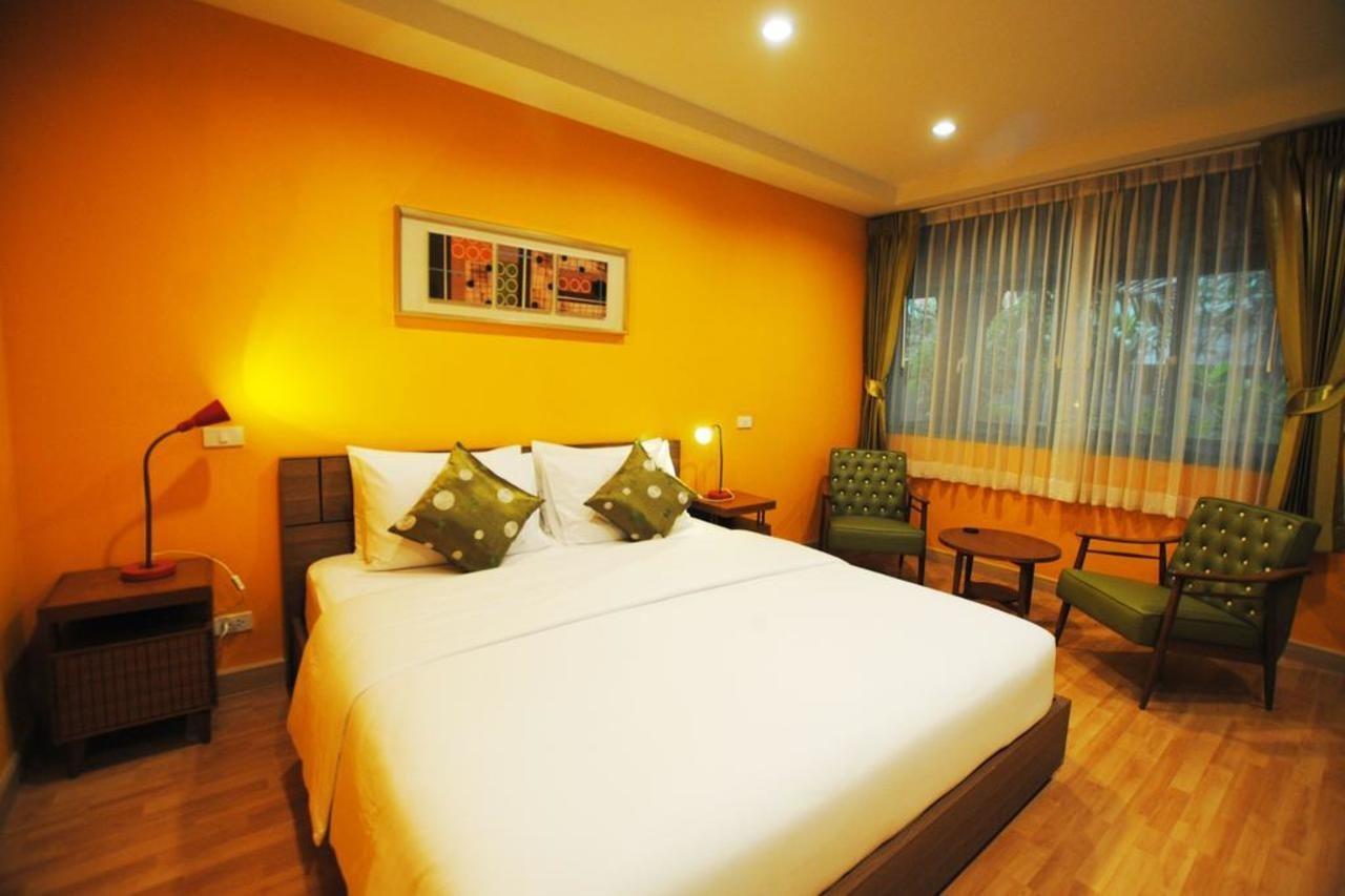 Focal Local Bed & Breakfast Bangkok Kültér fotó