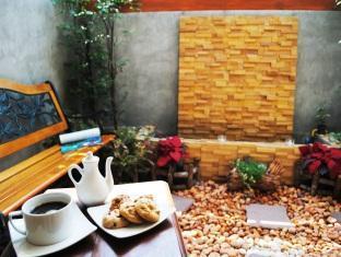 Focal Local Bed & Breakfast Bangkok Kültér fotó